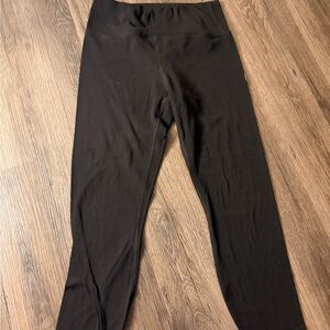 Vuori Black Crop Leggings